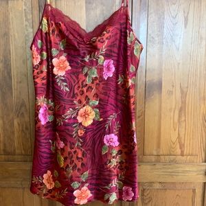 Nighty red floral sign xl by Sophia by delicates